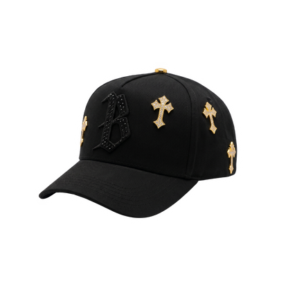 Gorra B Chrome negra con letra B bordada y cruces metálicas con pedrería brillante