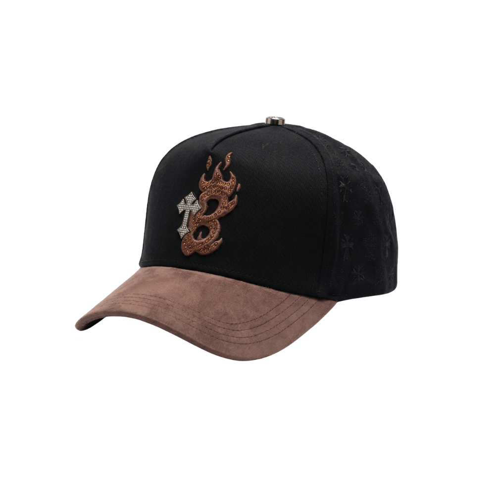 Gorra B Cross negra con letra B bordada en café con pedrería brillante y cruz con pedrería