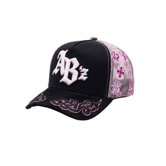 Gorra Resurrected Streets negra con bordado blanco y detalles rosas