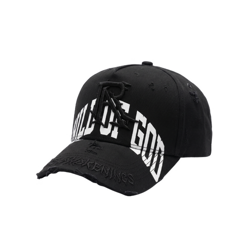 Gorra Child Of God negra con tipografía blanca al frente, aplique bordado en negro y detalles desgastados en la visera