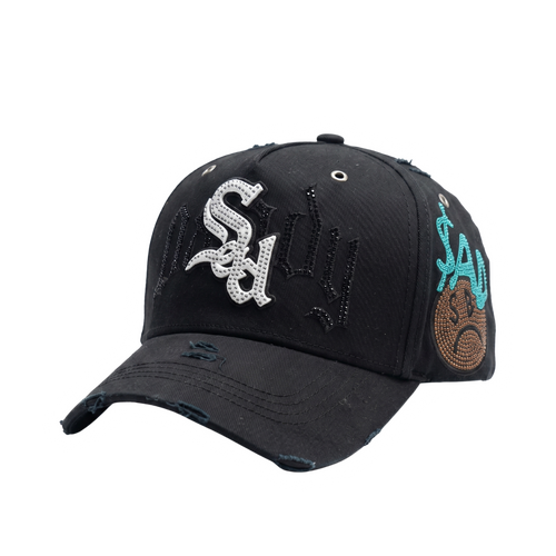 Gorra Psicodelica negra con bordado plateado, pedrería y parche lateral turquesa