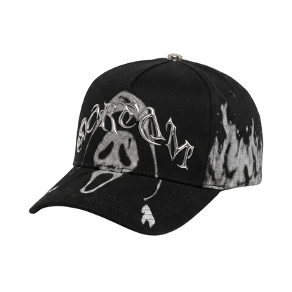 Gorra Scream negra con gráfico en blanco y negro y logo metálico