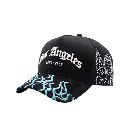 Gorra Club Los Angeles negra con bordado blanco, llamas azules y ángel lateral
