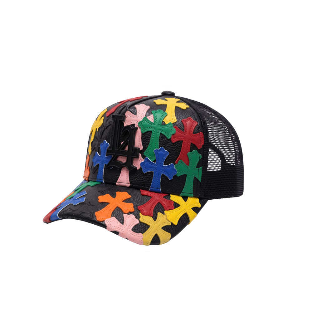 Gorra Gervonta 3.0 negra con piezas de rompecabezas multicolor en el frente y visera estampada.